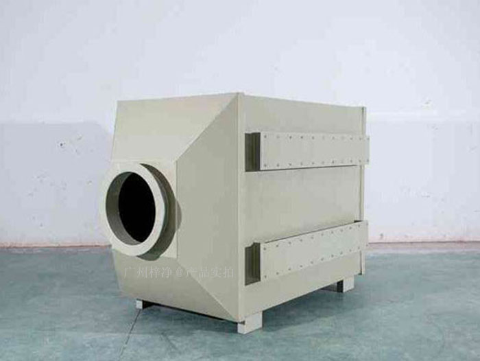 空气过滤箱内部结构装的初效空气过滤器，高效空气过滤器，风机。